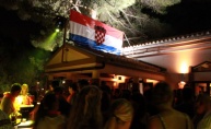 Dobra ekipa i šareni kokteli - Villa Club