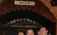Striper na Dan žena mamio djevojke u Village pubu