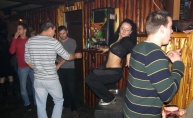 Striper na Dan žena mamio djevojke u Village pubu