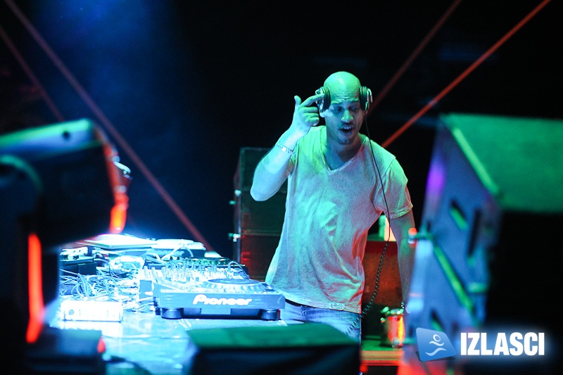 Get EXITed - Denis Ferrer @ Papaya