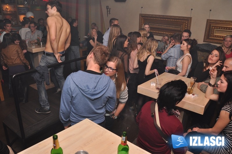 High octane party u Maat baru