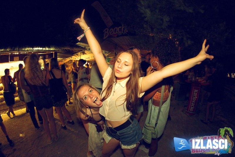 Pacino Beach bar u Istri je novo Zrće!